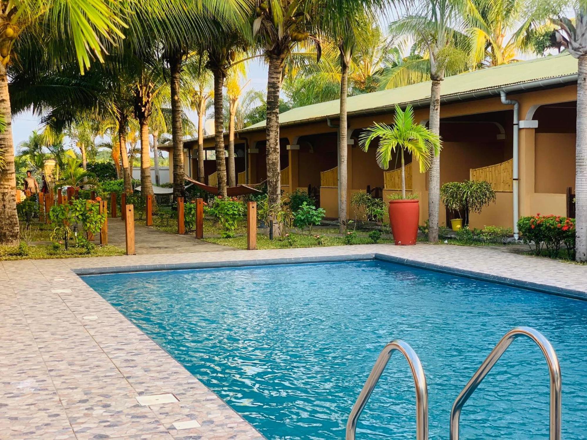 Hotel Fleurs D'Ylang Nosy-Be Exterior foto